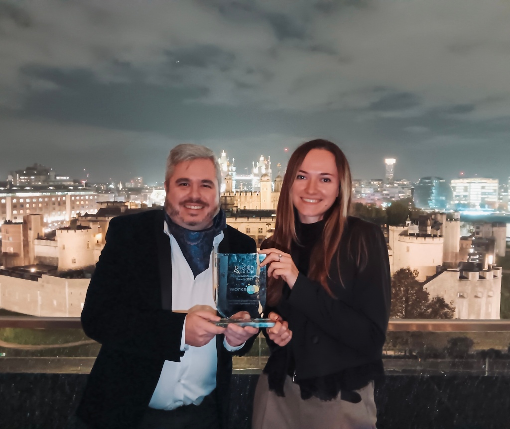 Dominic Pinkney and Martyna Bielecka from Works4U celebrate winning Wealth & Finance International Management Consulting Award 2023